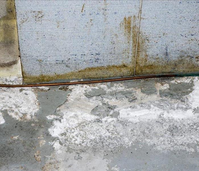 watr damaged concrete, salt deposits